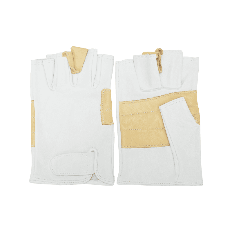 Lámhainní Oibre Goatskin
