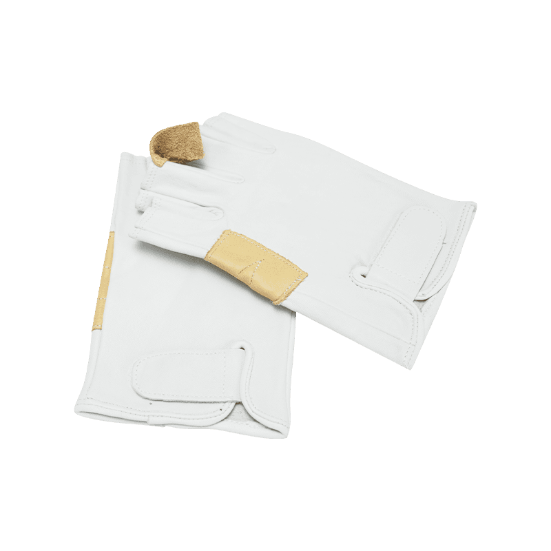 Lámhainní Oibre Goatskin